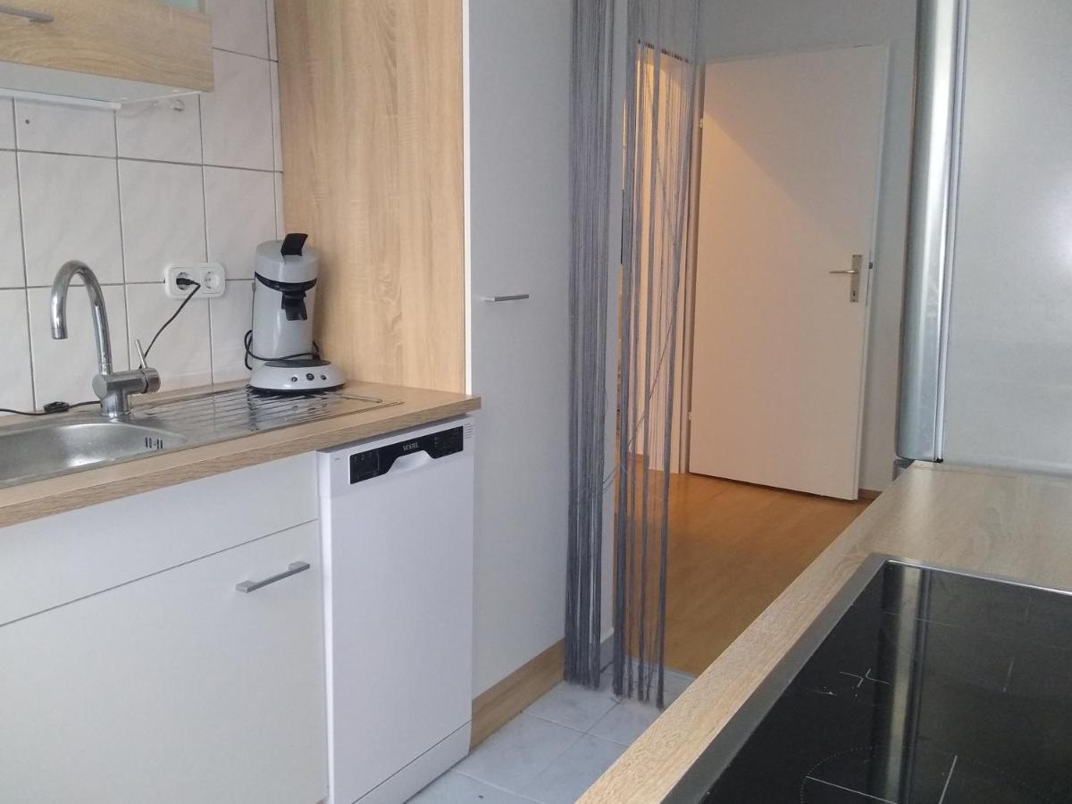 Spacious Central Apartment Вена Экстерьер фото
